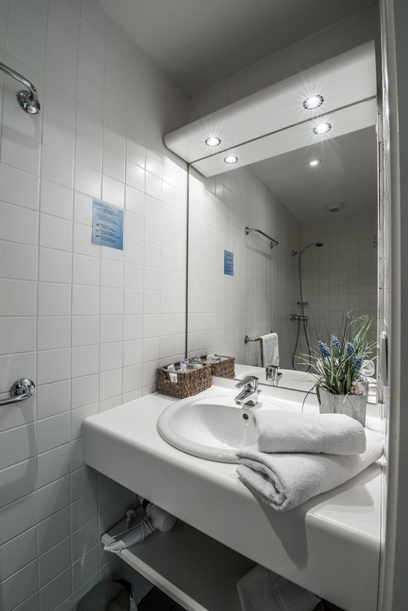 Hotel Le Marintan Saint-Michel-de-Maurienne Zimmer foto